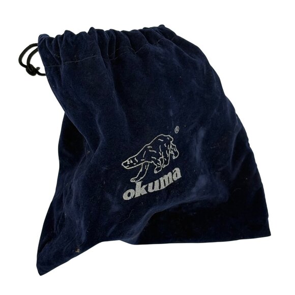 Okuma Lew's Speed Spin Fishing Reel With Navy Blue Velvet Drawstring Bag - Picture 2 of 2